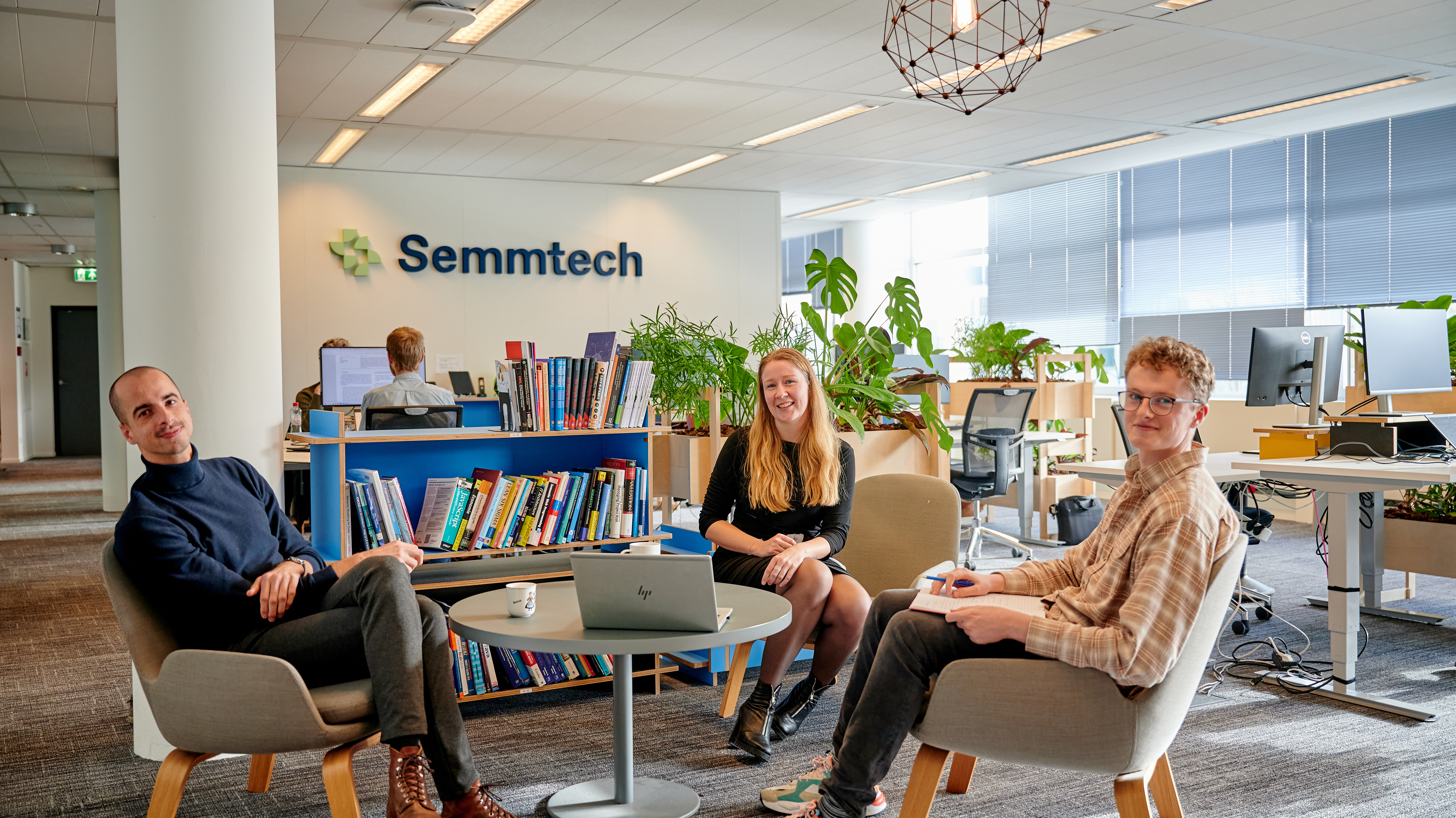 Omslagfoto van Junior Consultant bij Semmtech