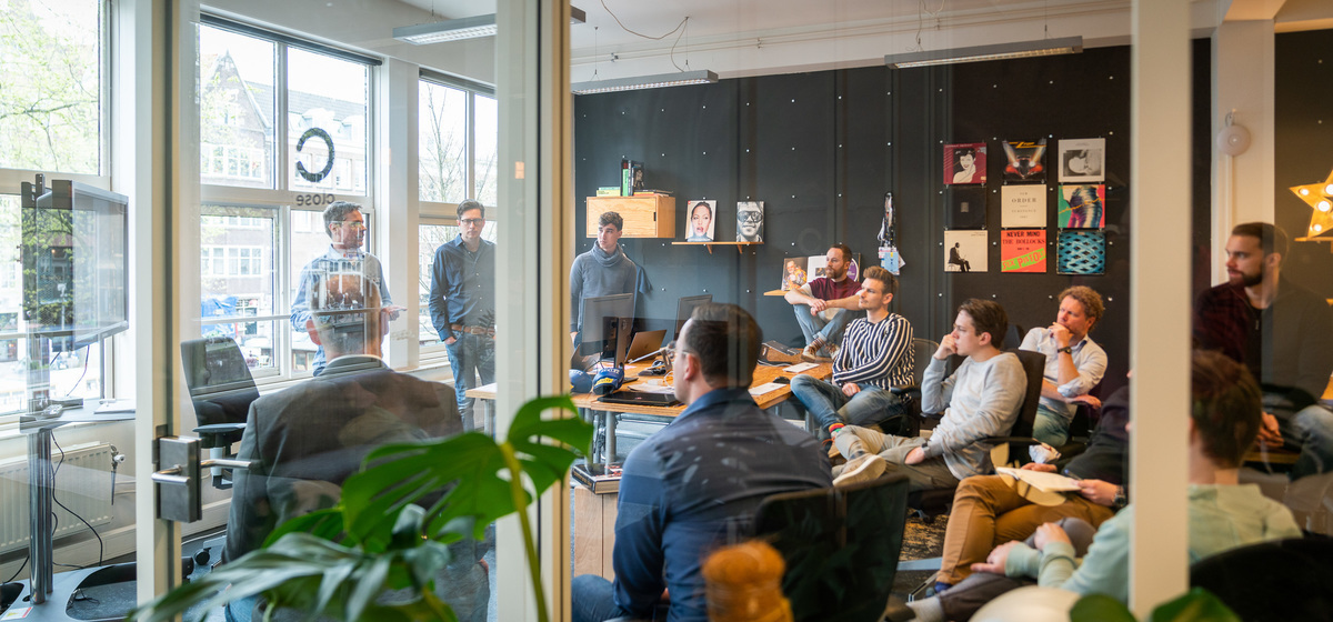 Omslagfoto van The Close App