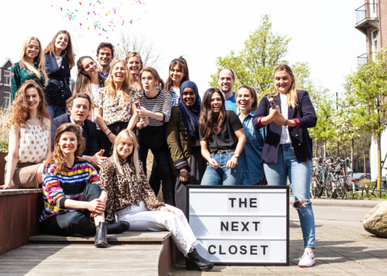 Omslagfoto van The Next Closet