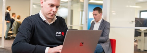 Omslagfoto van ISO groep
