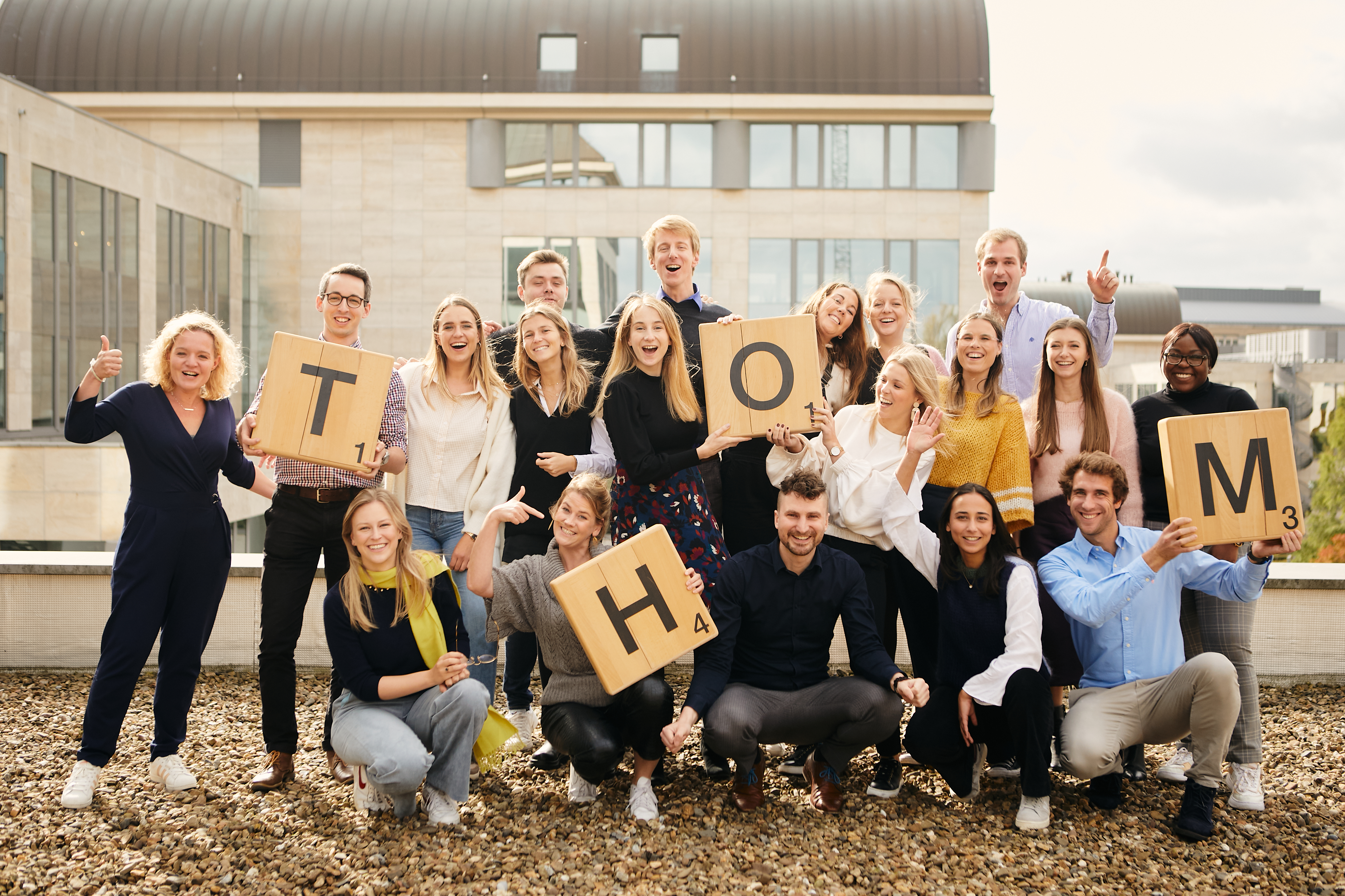Omslagfoto van Junior Consultant bij The House of Marketing en flowresulting