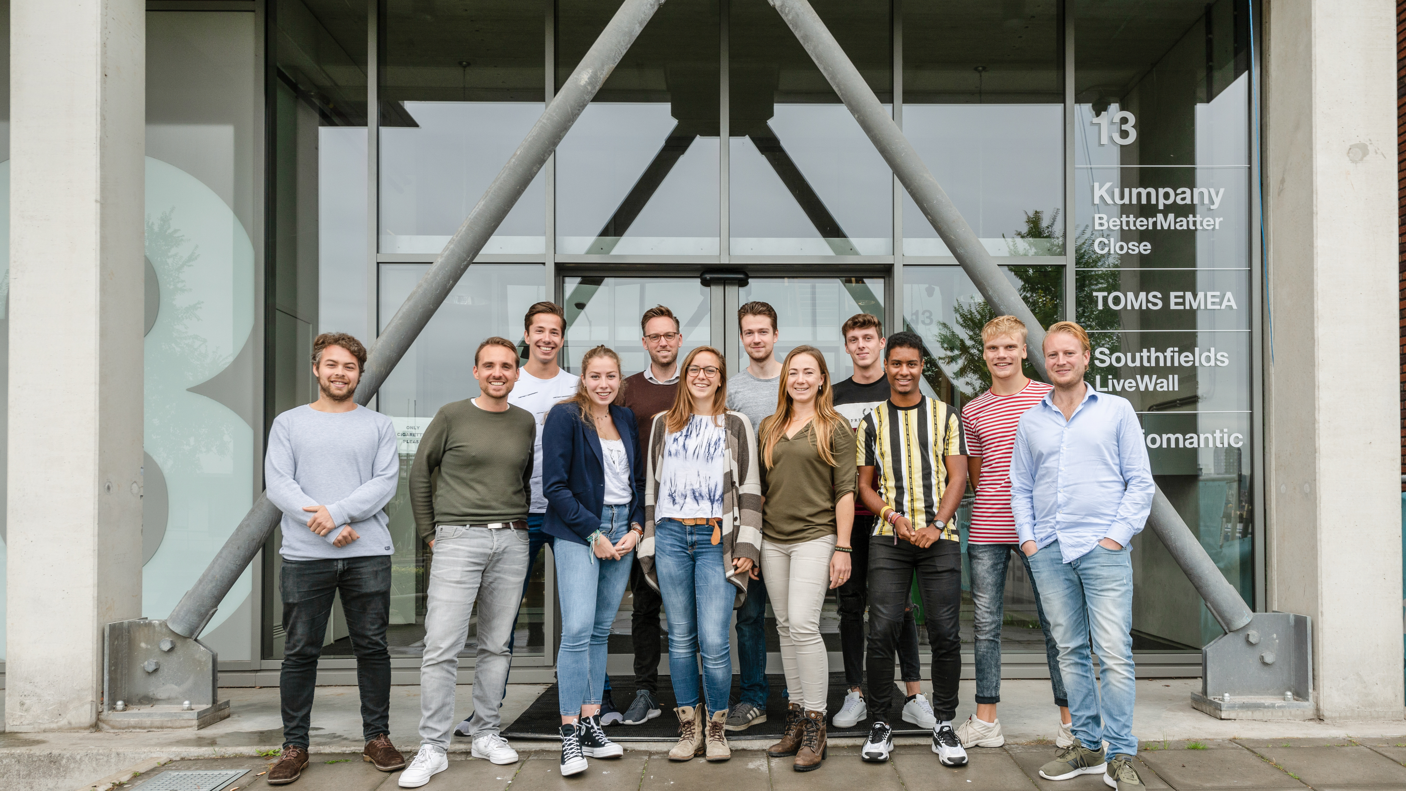 Coverphoto for Stage Content Creator at Eyecons