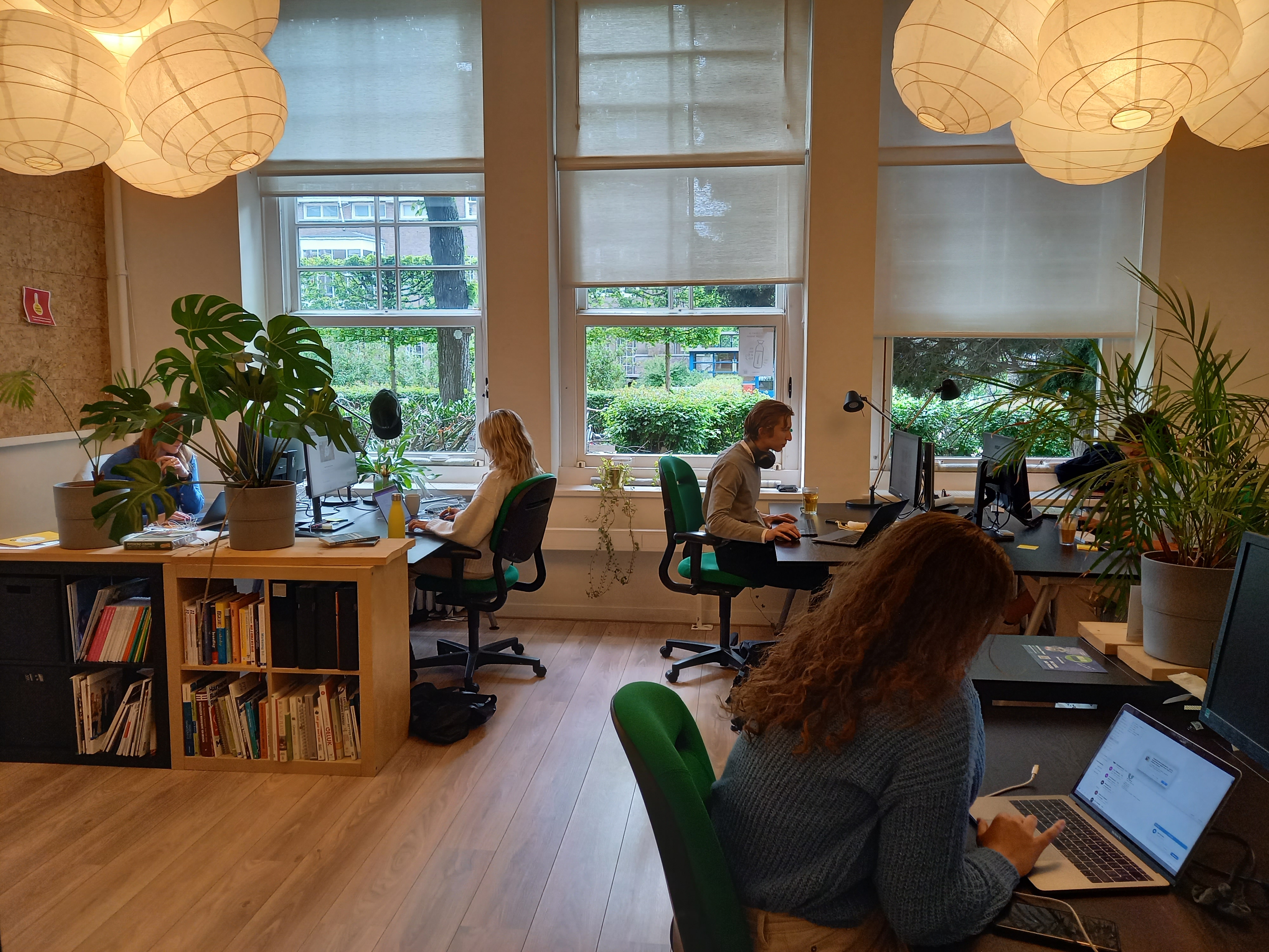 Omslagfoto van The Terrace