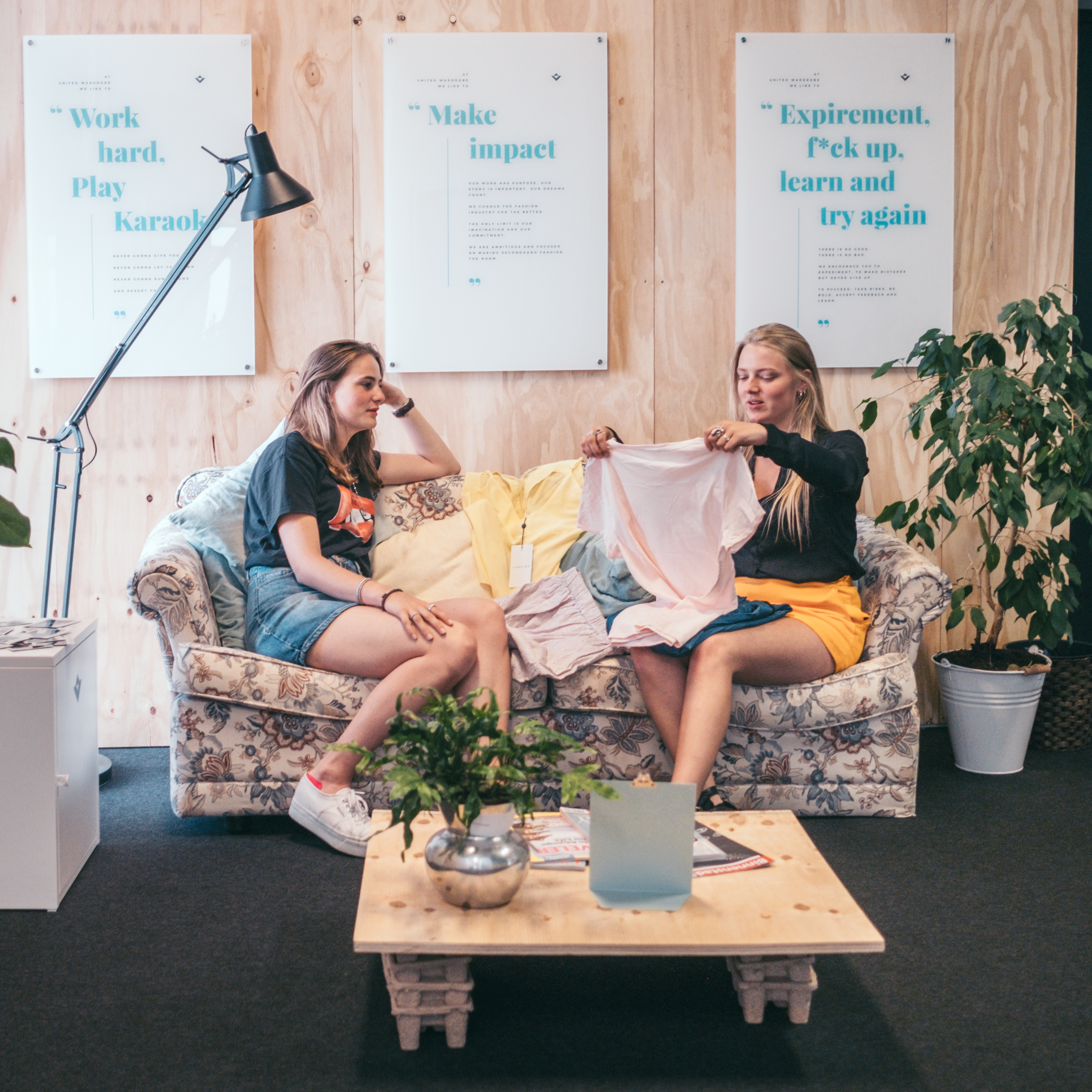 Omslagfoto van United Wardrobe