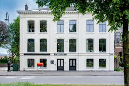 Omslagfoto van flowresulting en The House of Marketing NL