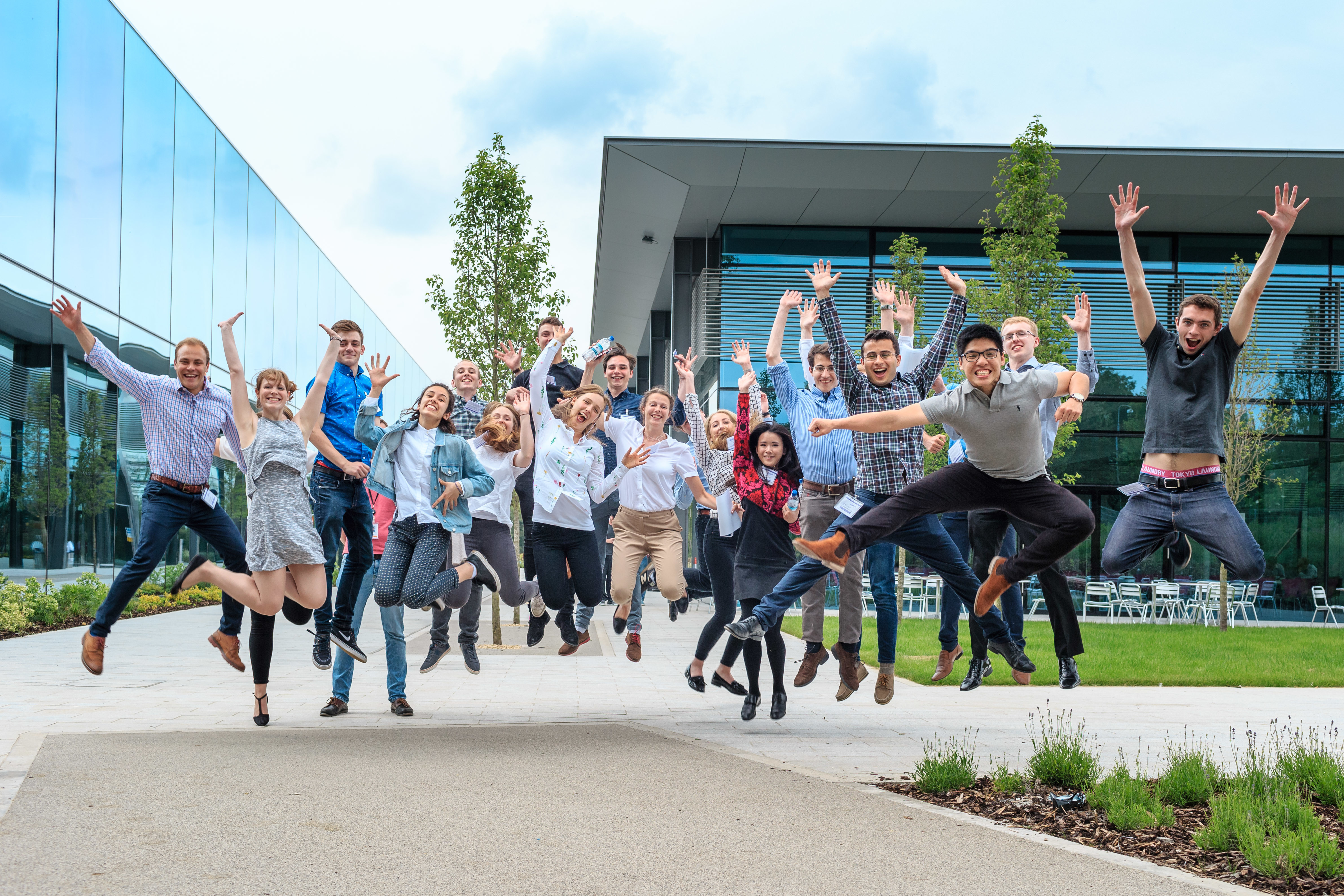 Omslagfoto van Dyson UK