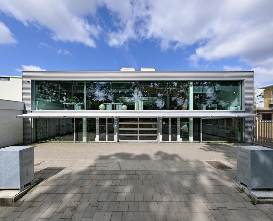 Tatami 's cover photo