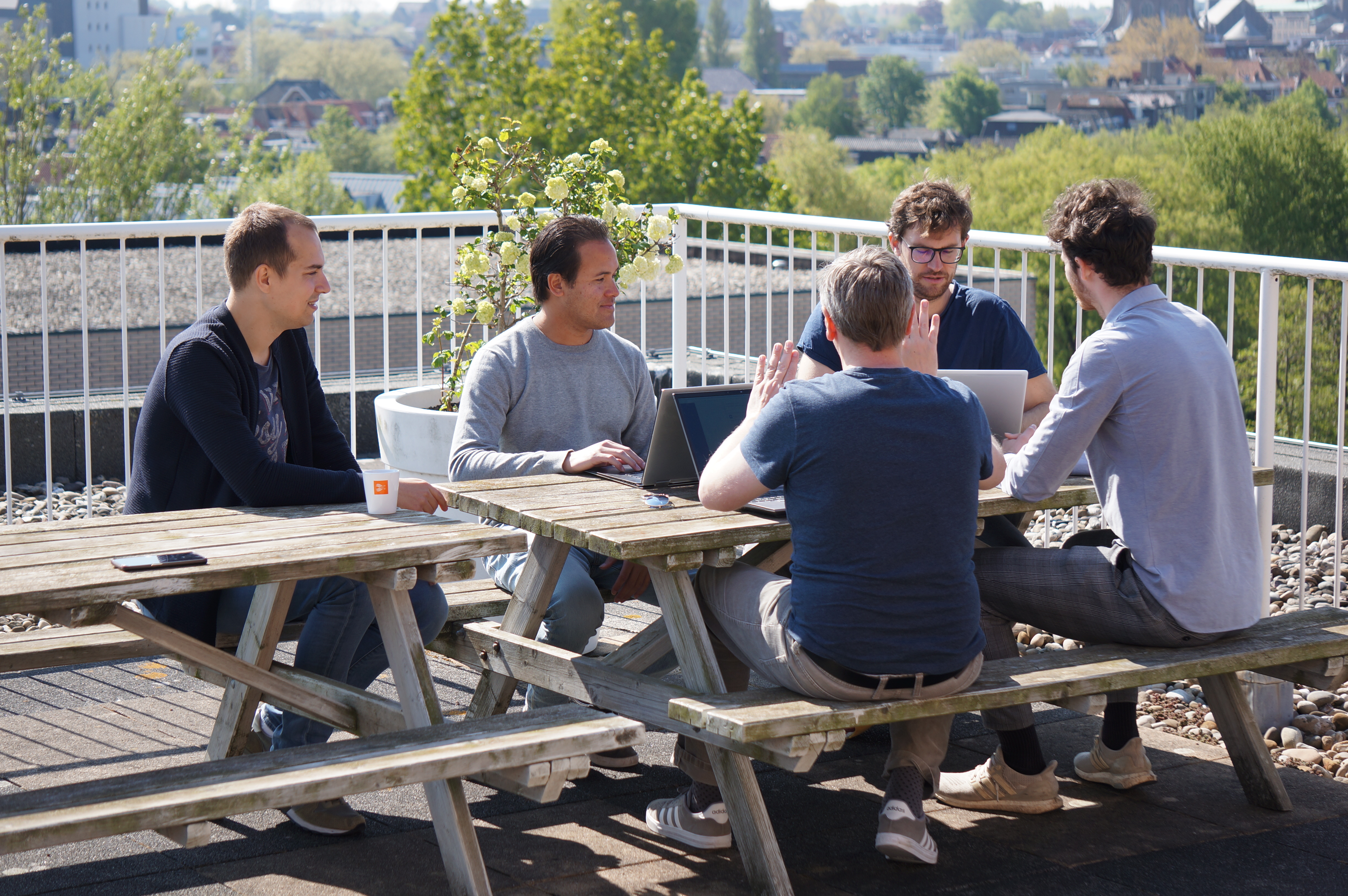 Dong-I.T.'s cover photo