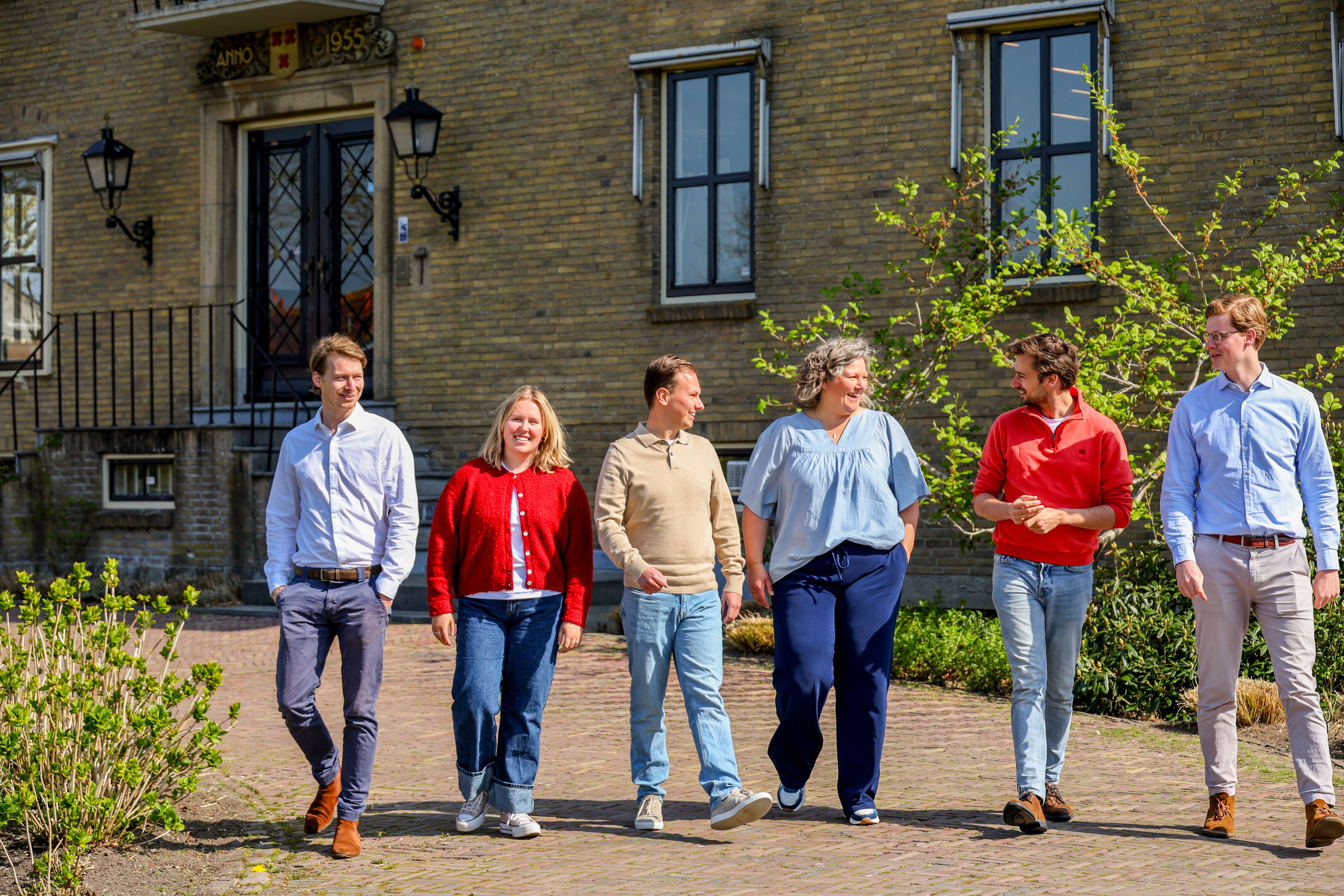 Critical Minds's cover photo