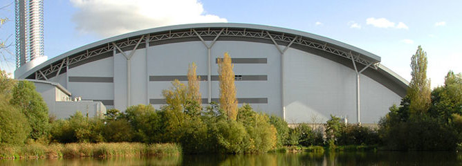 Omslagfoto van Grundon UK