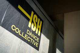 Omslagfoto van Ish Dance Collective