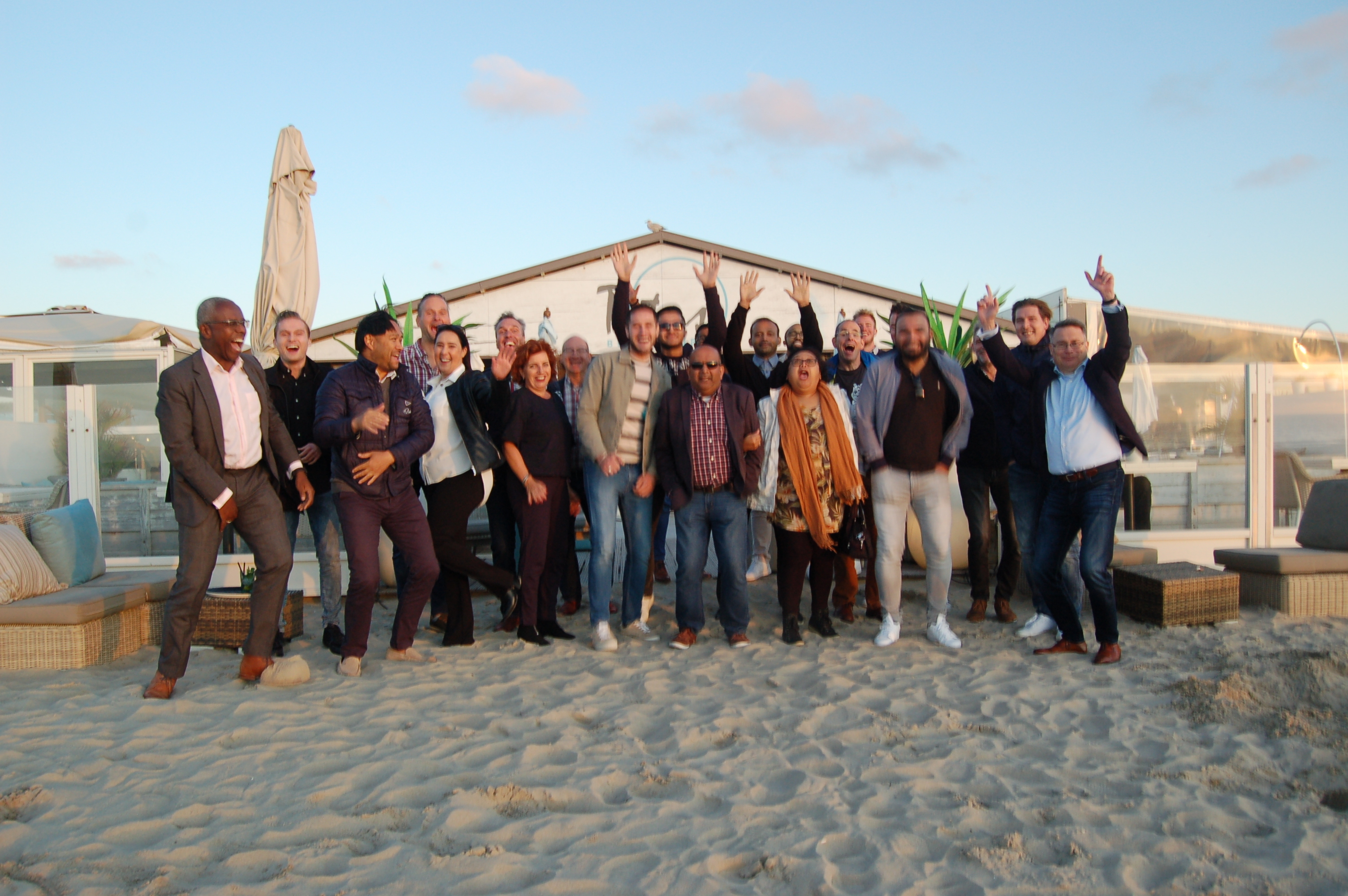 Omslagfoto van Dari Financial Services