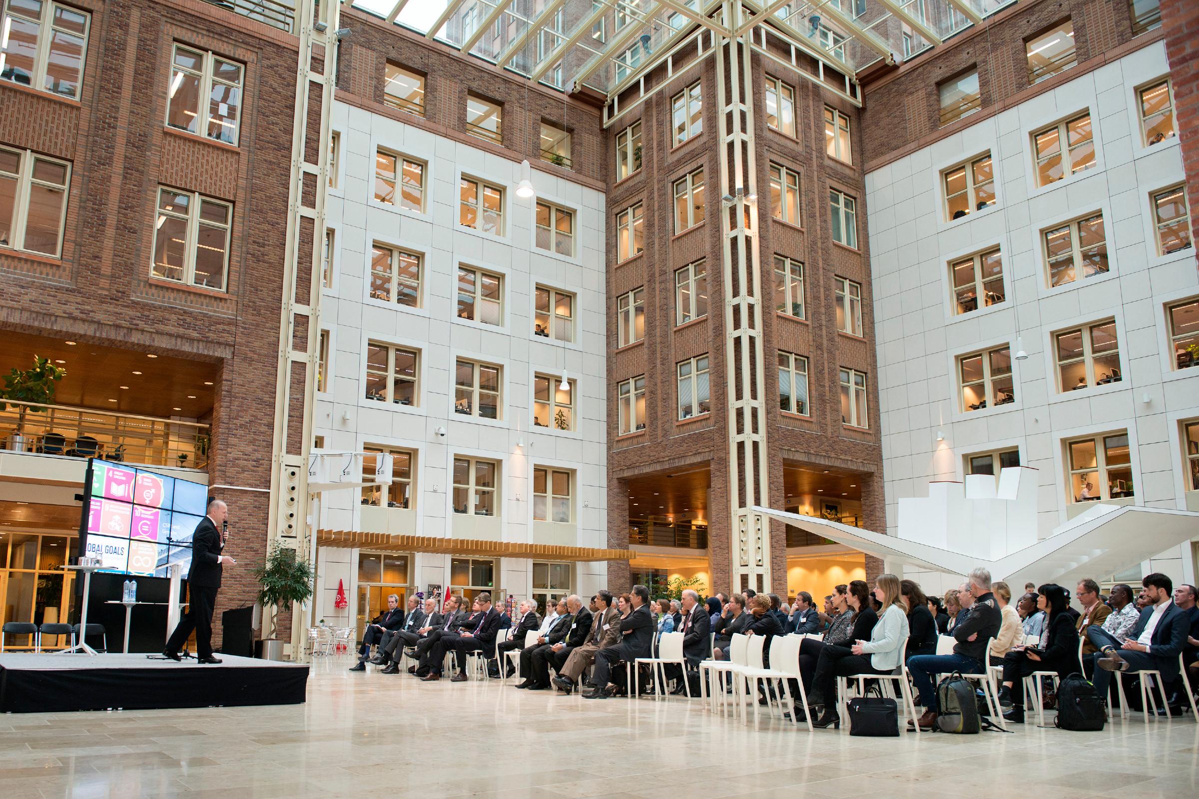 RVO (Rijksdienst voor Ondernemend Nederland)'s cover photo