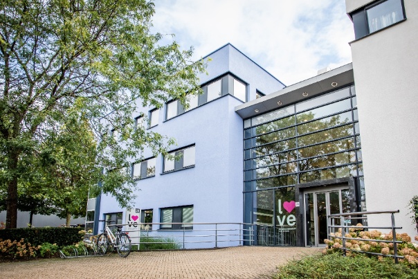 Loo van Eck's cover photo