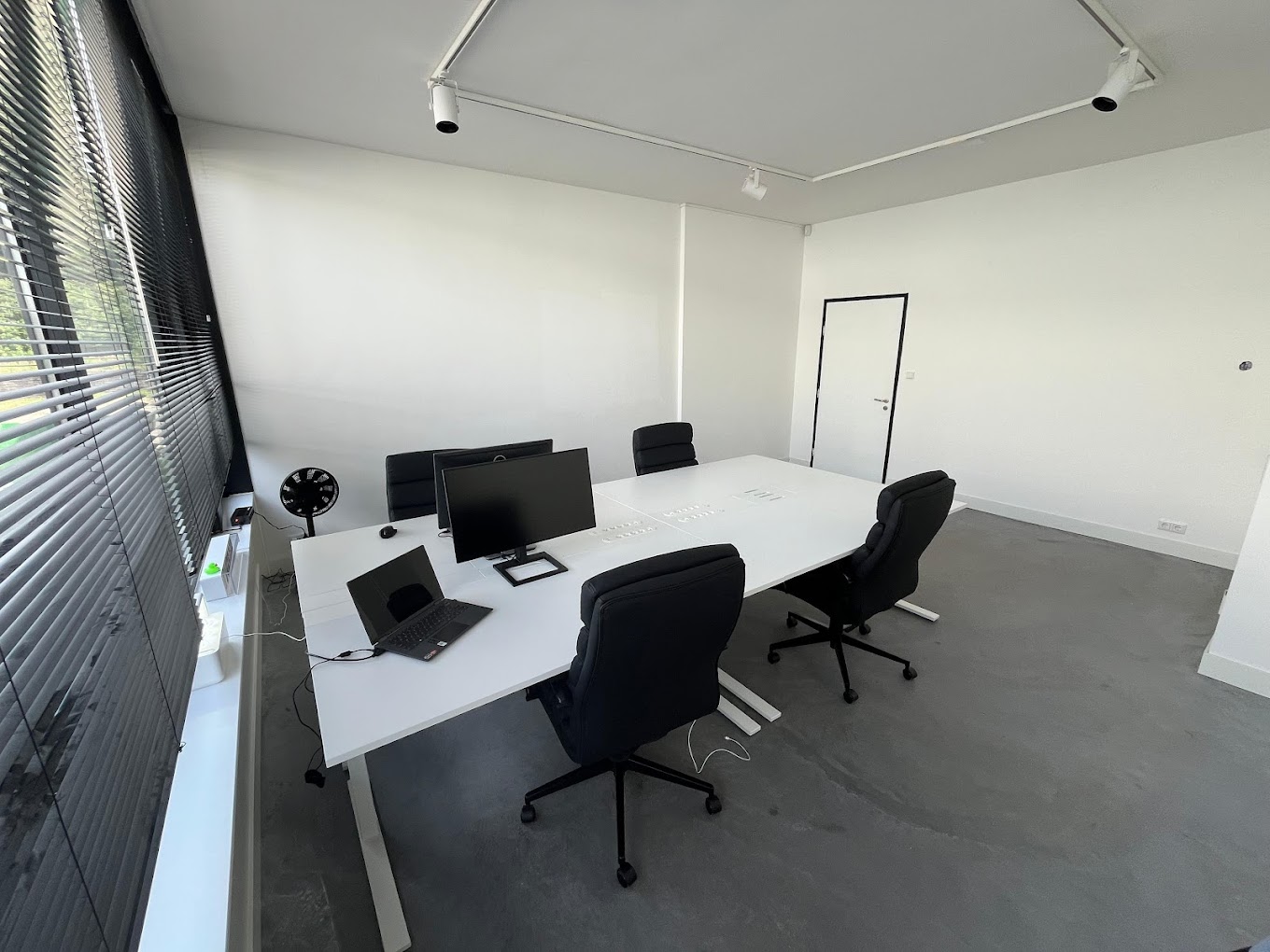 Klikslim's cover photo