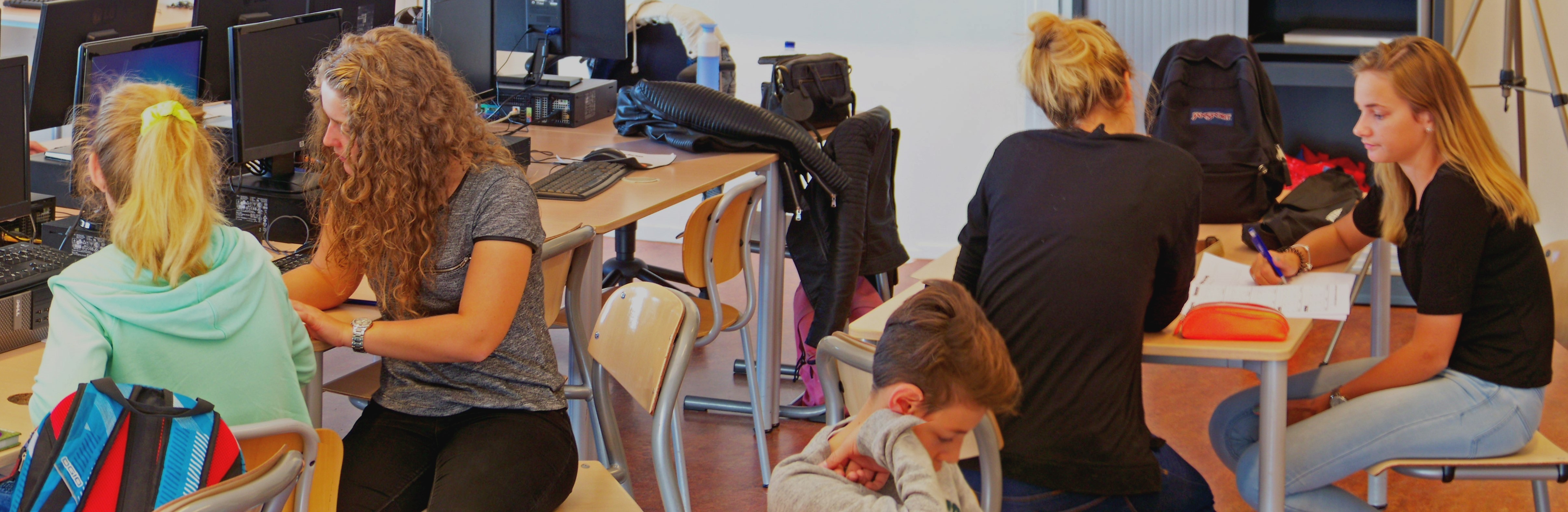 Omslagfoto van A tot Z Huiswerkbegeleiding