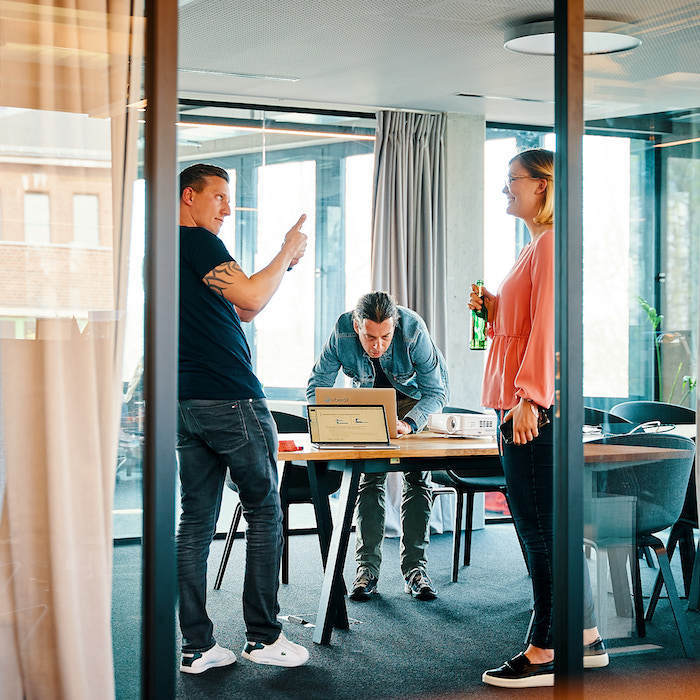 Omslagfoto van Uberall