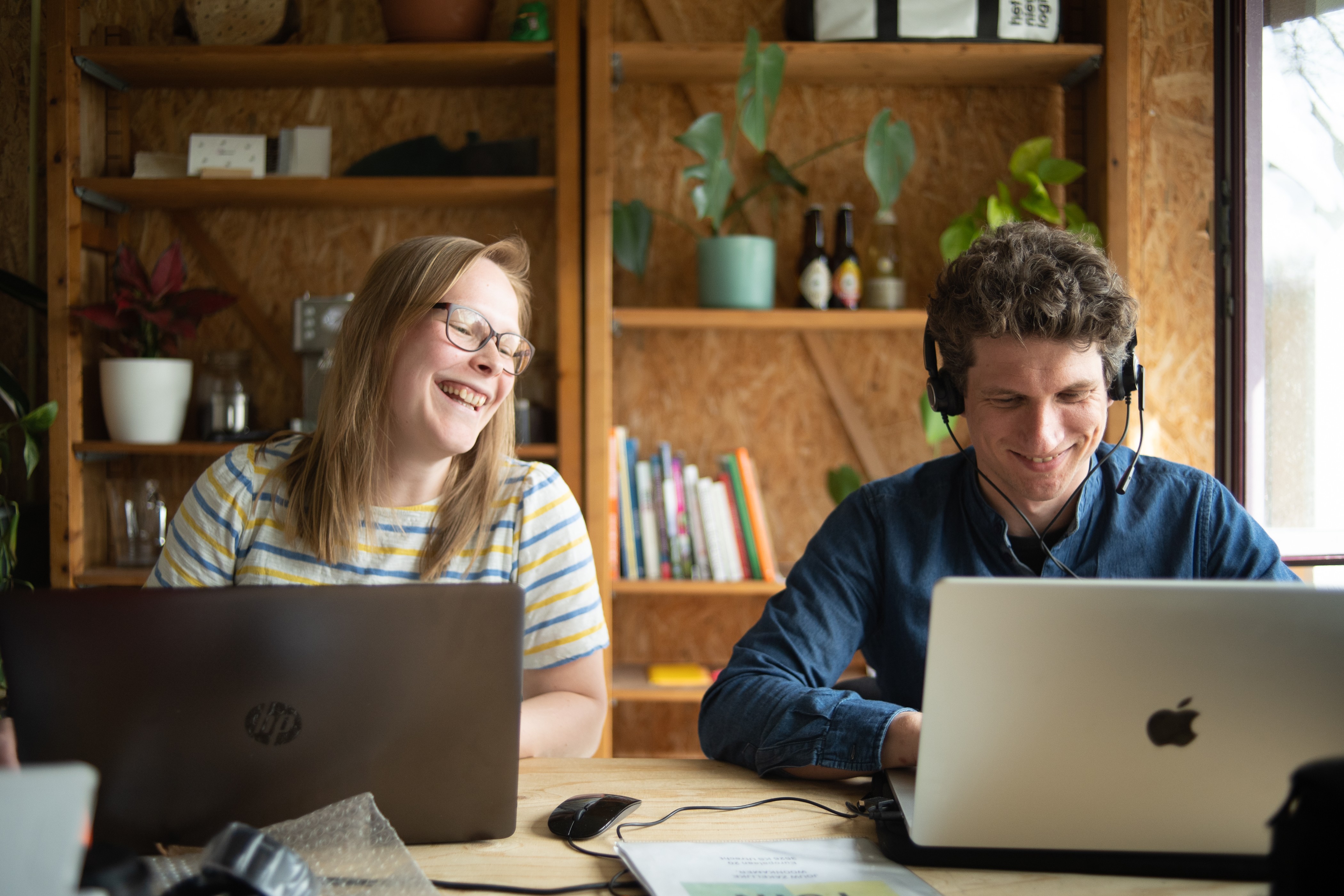 Omslagfoto van The Bin