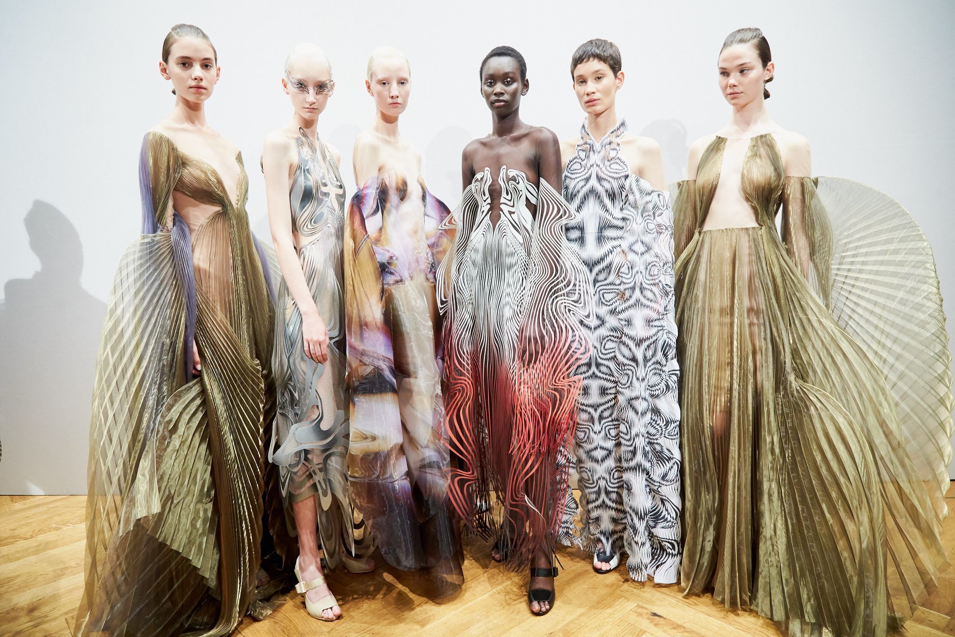 Omslagfoto van Iris van Herpen