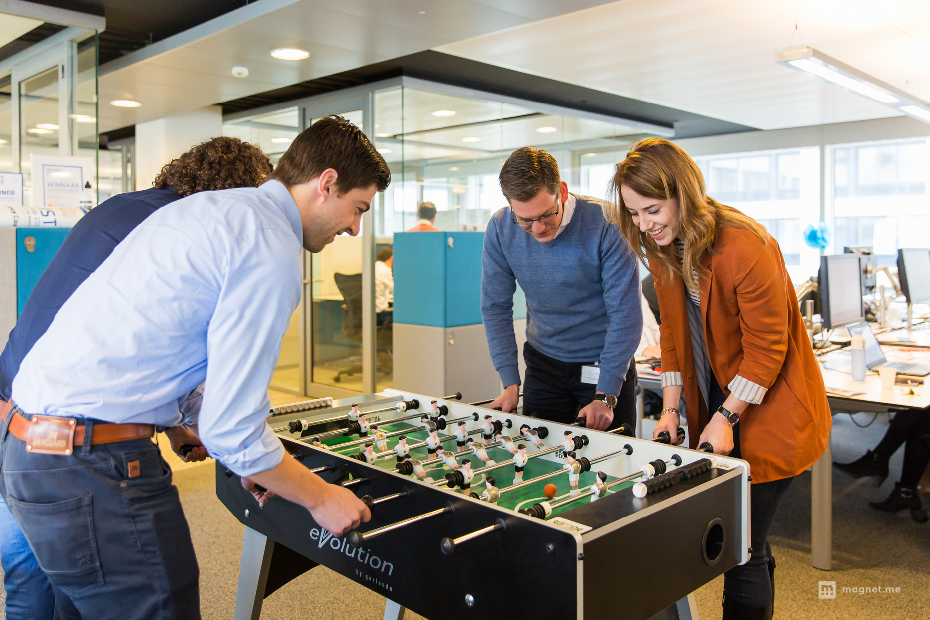 Omslagfoto van Aegon