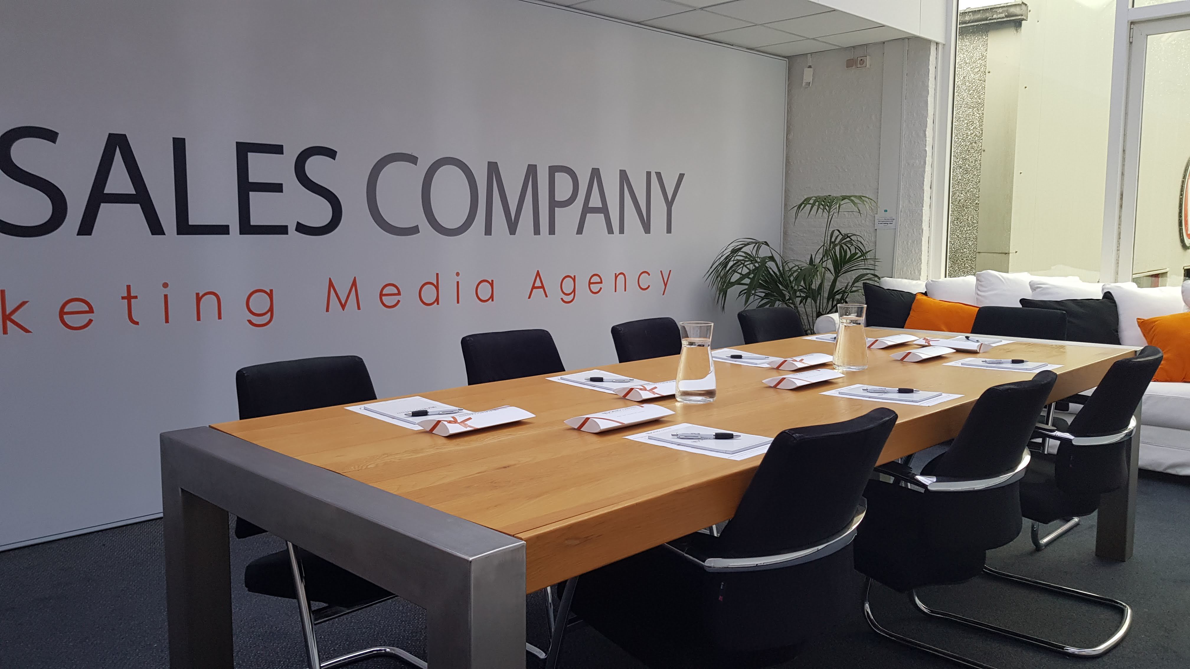 New Sales Company's cover photo