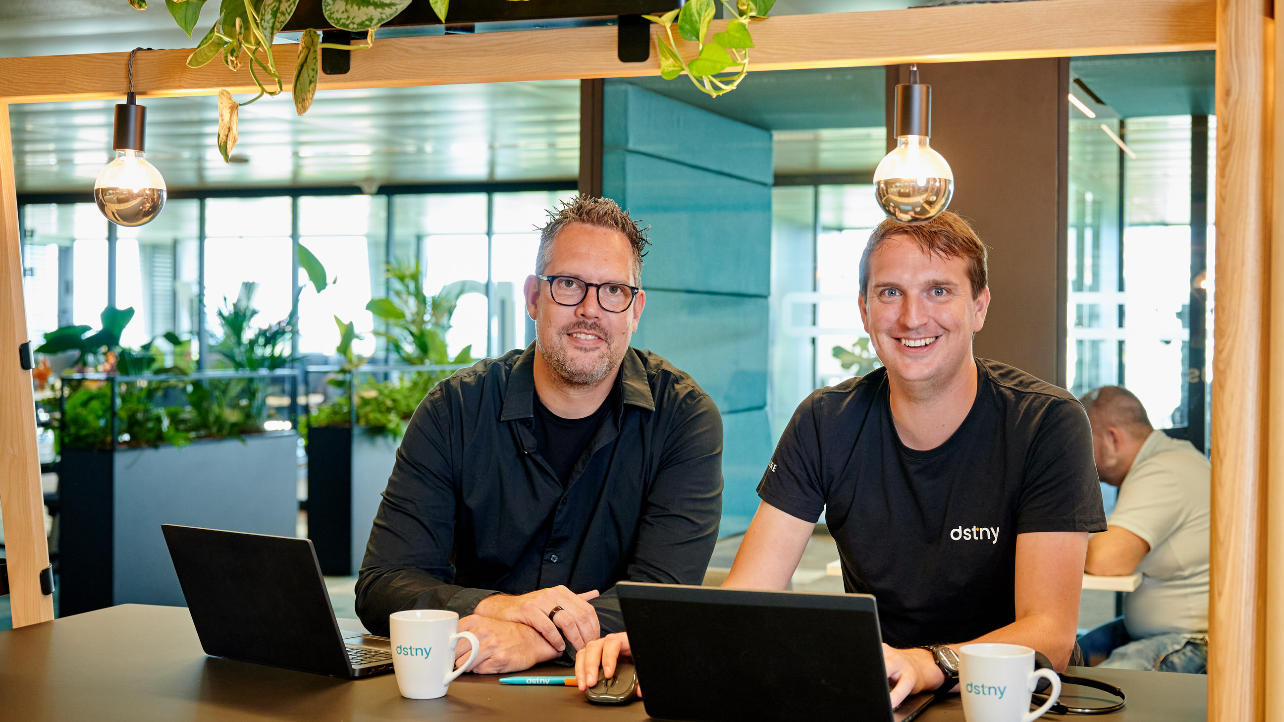 Omslagfoto van DSTNY