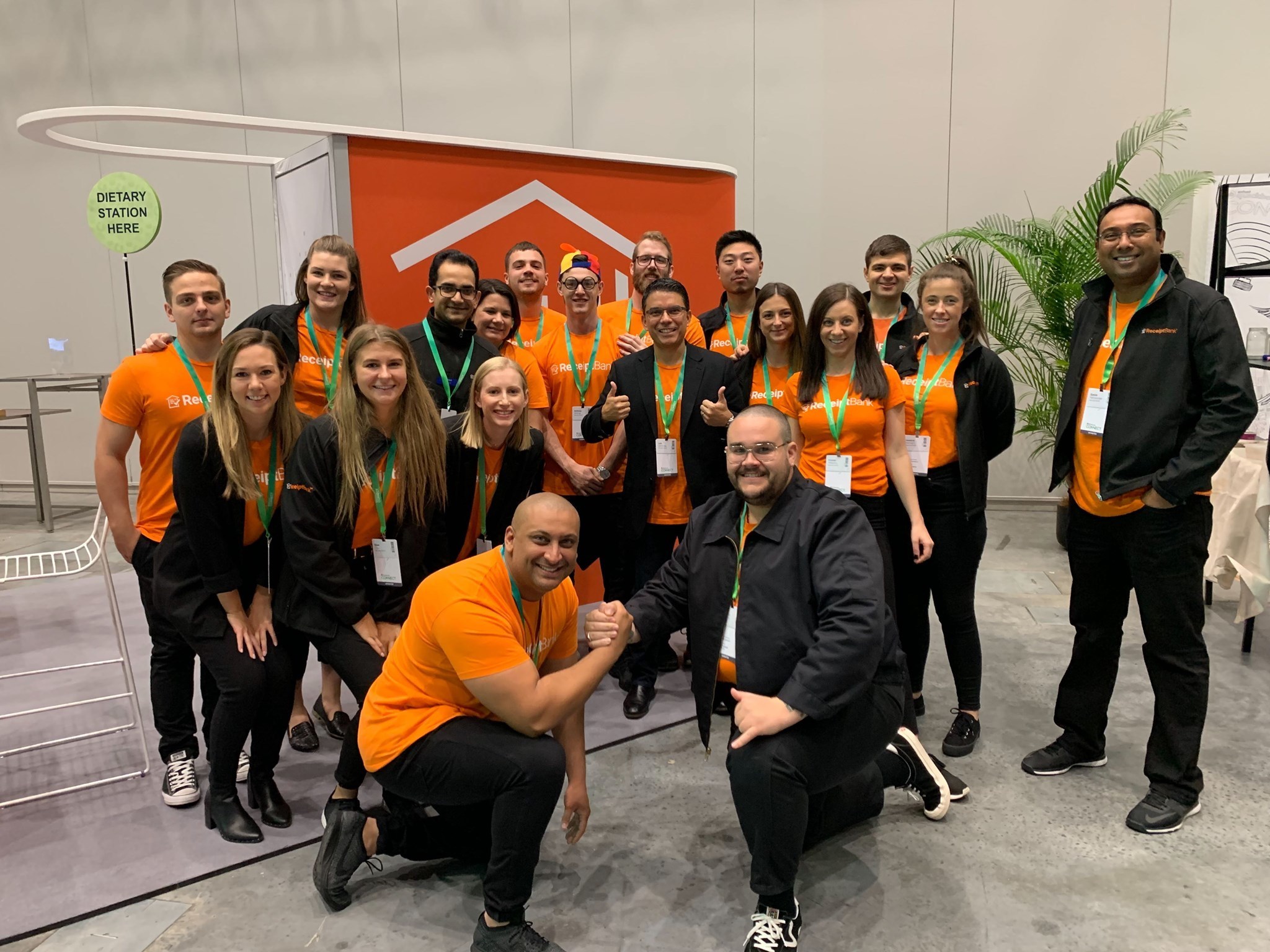 Omslagfoto van Receipt Bank