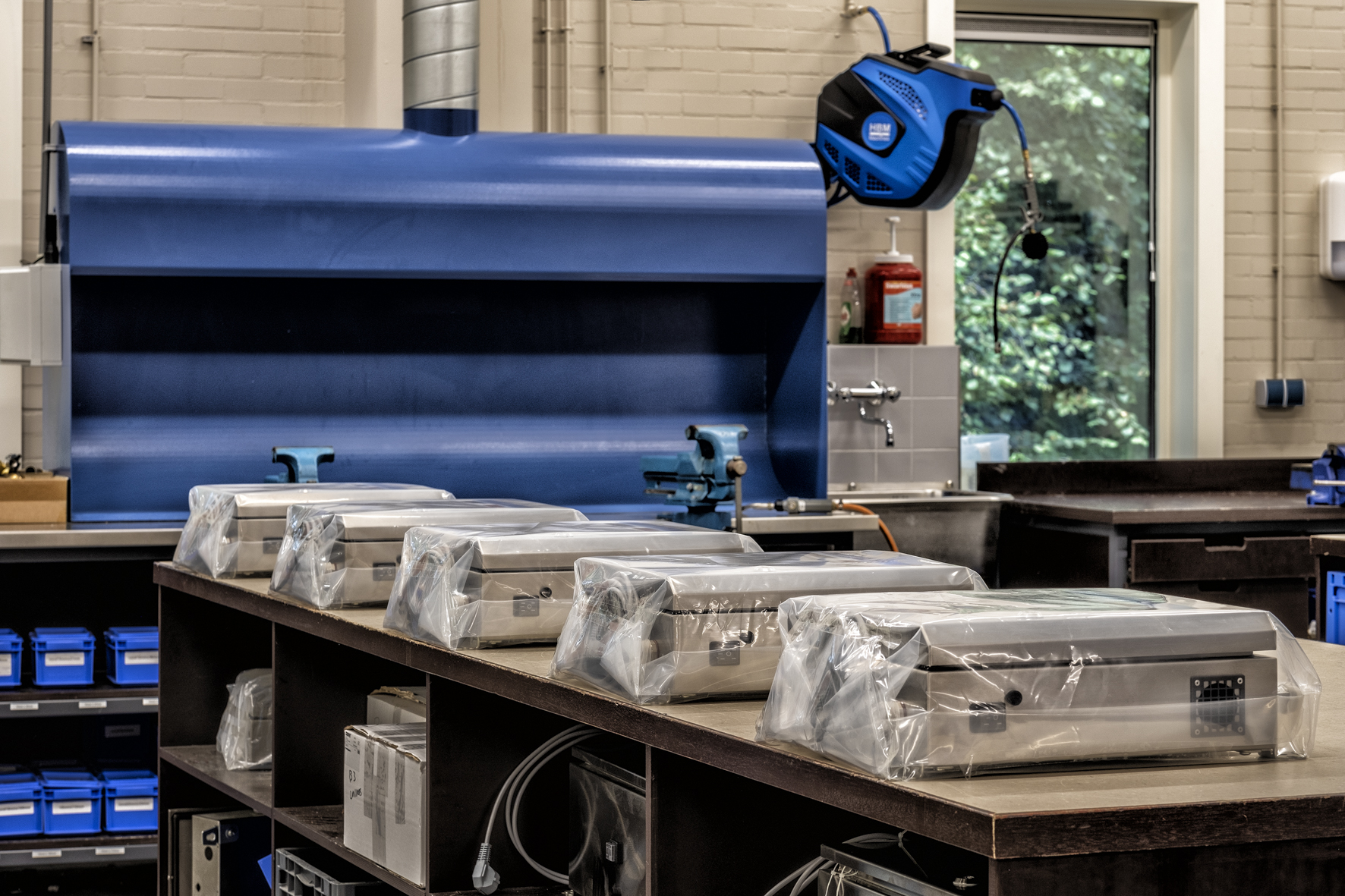 Omslagfoto van Baktec B.V.