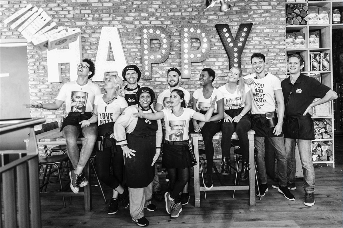 Happy Italy's cover photo