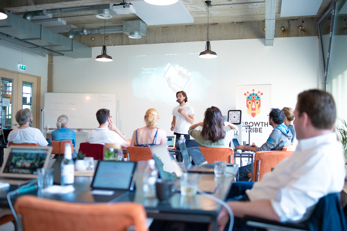 Omslagfoto van Growth Tribe