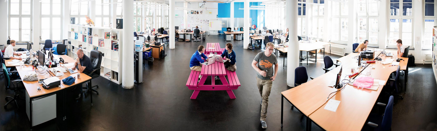 Info.nl's cover photo