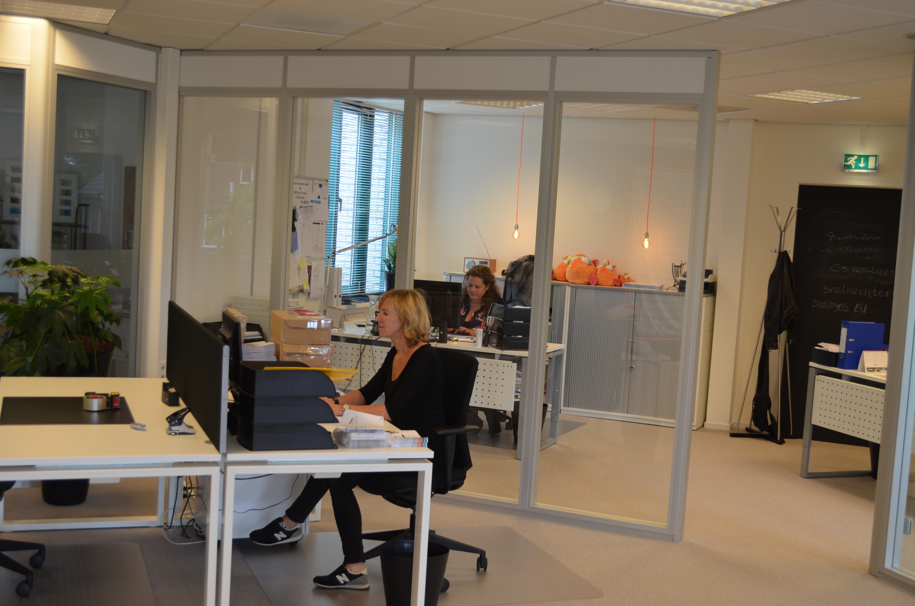 Omslagfoto van i-press DM-Production B.V.