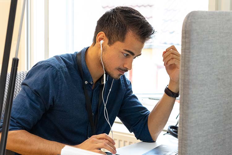 Dream Broker's cover photo