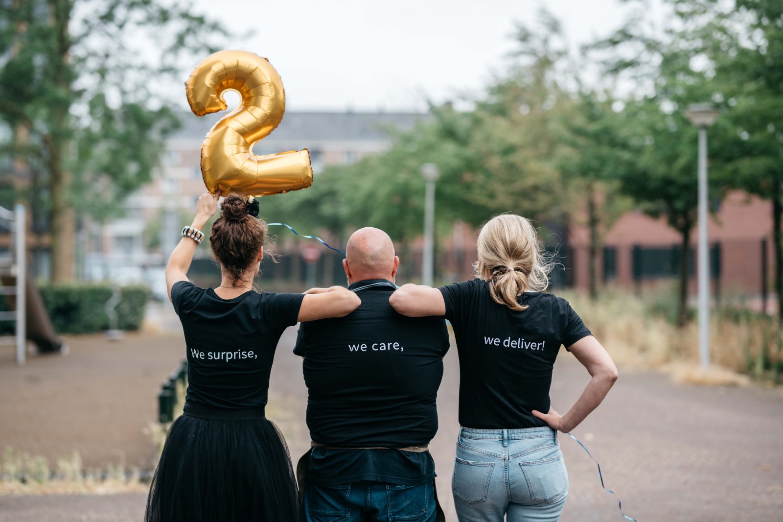 2theloo's cover photo