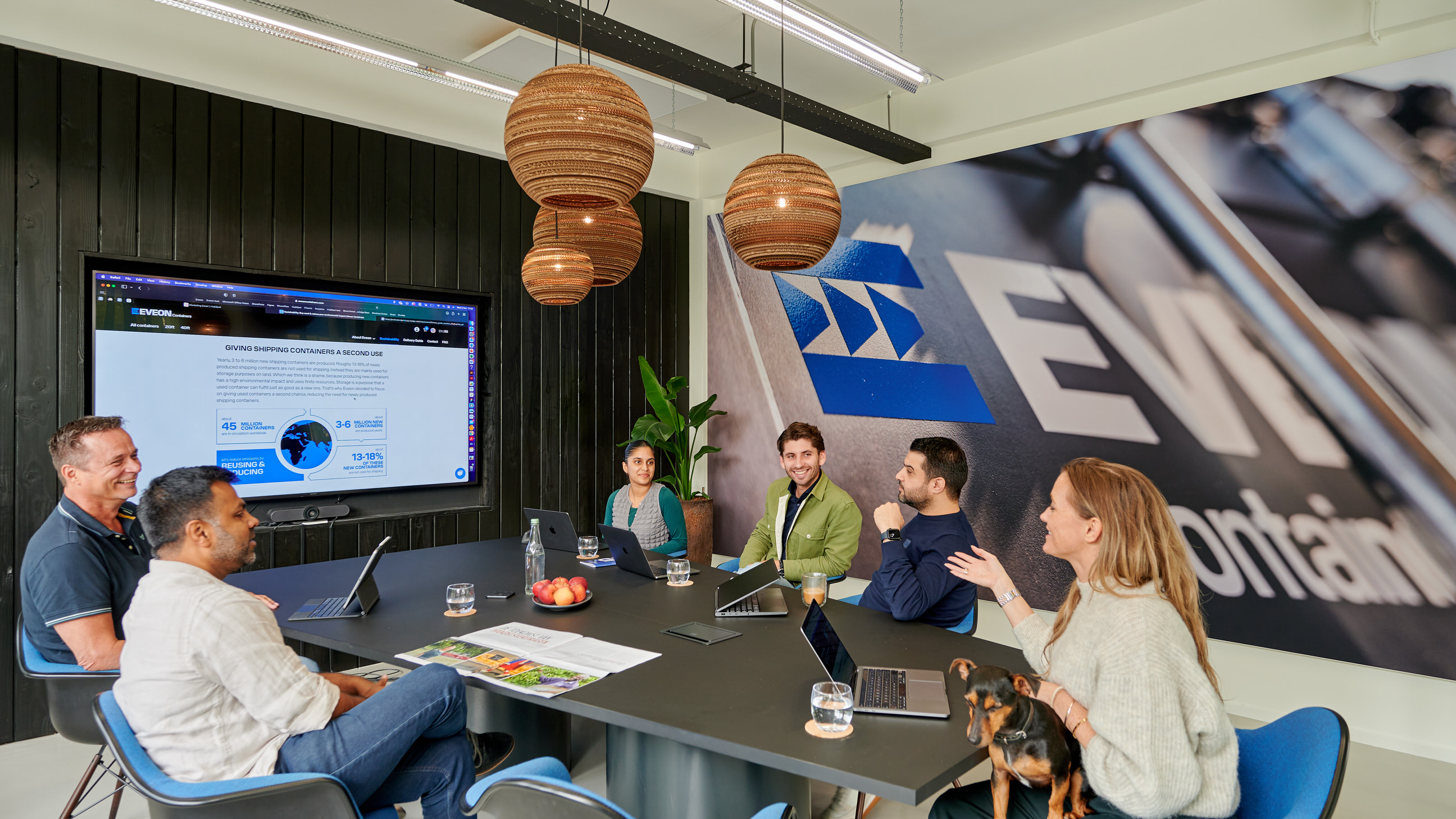 Eveon Containers's cover photo