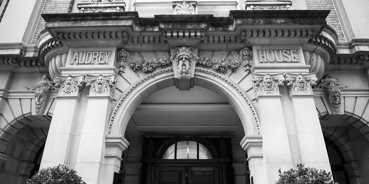 Omslagfoto van Forensic Risk Alliance