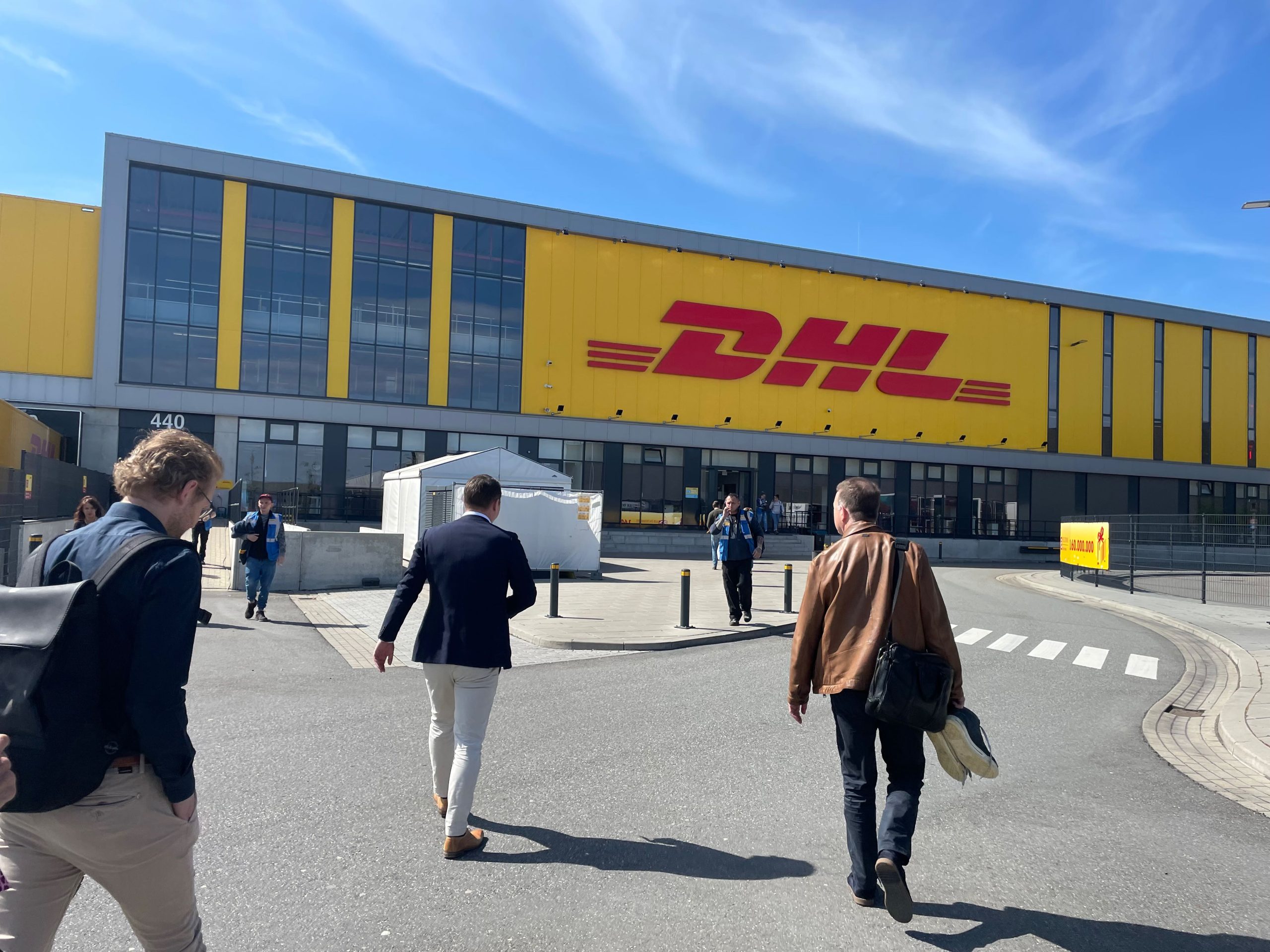 Omslagfoto van Sales Support bij DHL eCommerce